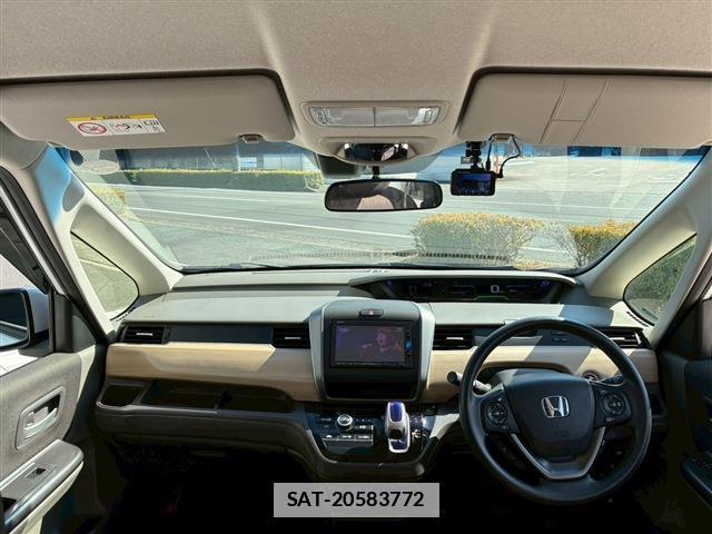 Honda FREED HYBRID 2017-03 7817453-8