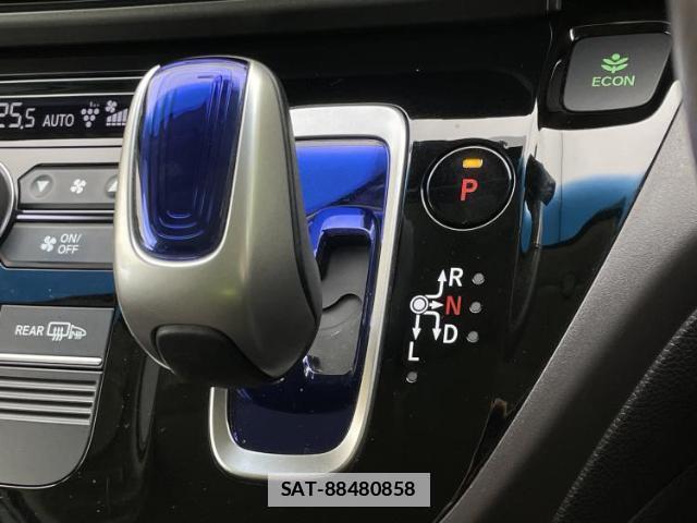 Honda FREED HYBRID 2017-06 7822478-17