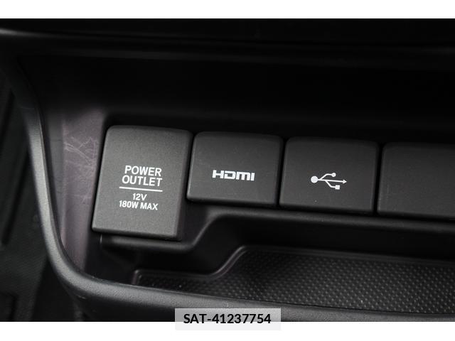 Honda FREED HYBRID 2023-11 7822940-18