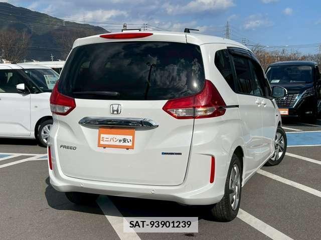 Honda FREED 2021-04 7812472-1