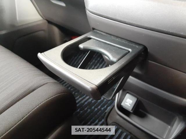 Honda FREED 2018-09 7822629-14