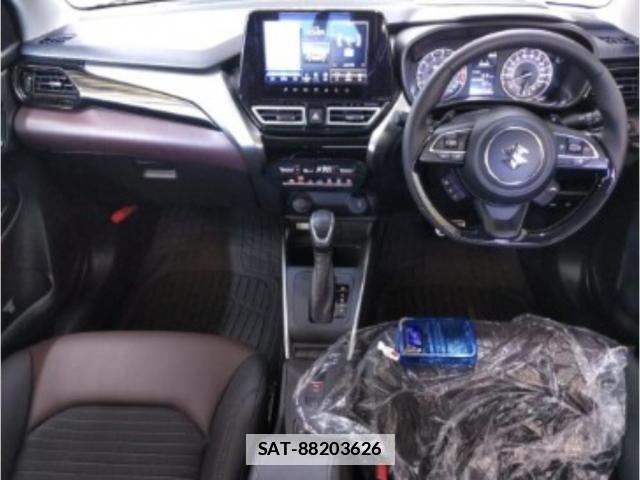 Suzuki Fronx 2025-09 7815096-2