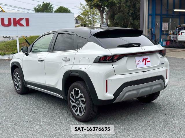 Suzuki Fronx 2024-10 7816858-15