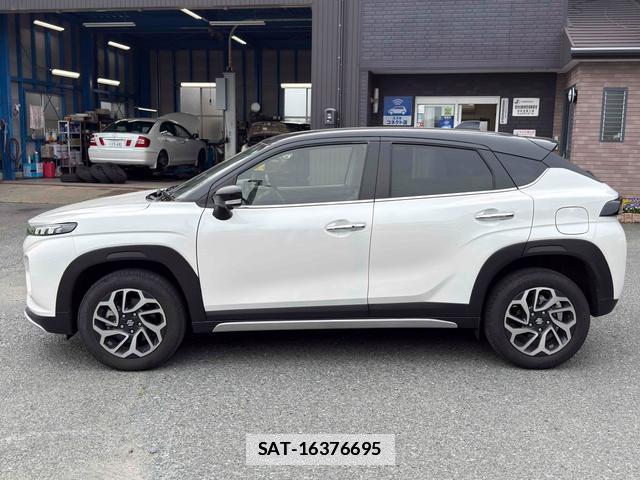 Suzuki Fronx 2024-10 7816858-16