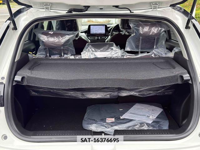 Suzuki Fronx 2024-10 7816858-19