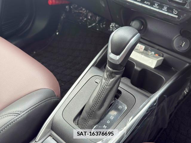 Suzuki Fronx 2024-10 7816858-7