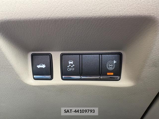 Nissan FUGA HYBRID 2011-03 7819122-7