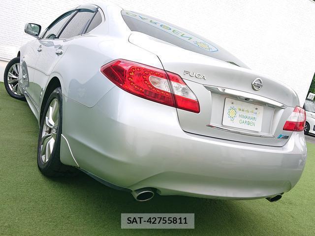 Nissan FUGA HYBRID 2013-09 7819897-1