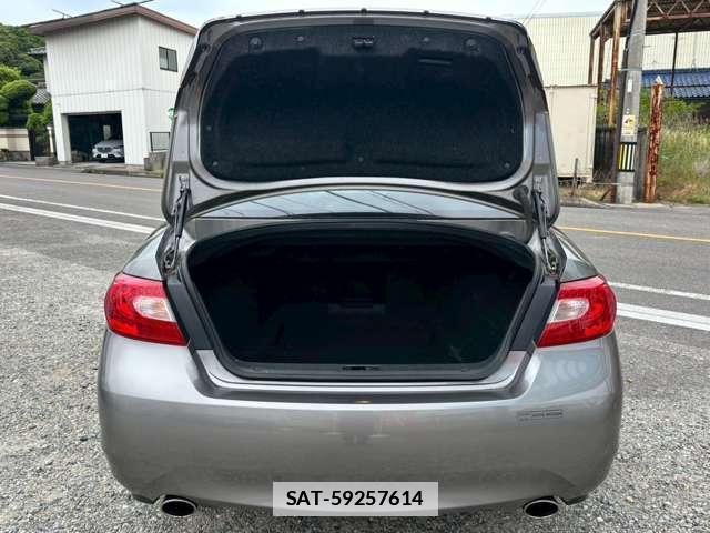 Nissan FUGA 2010-07 7820635-10