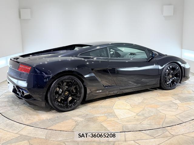 Lamborghini GALLARDO 2012-03 7817721-2
