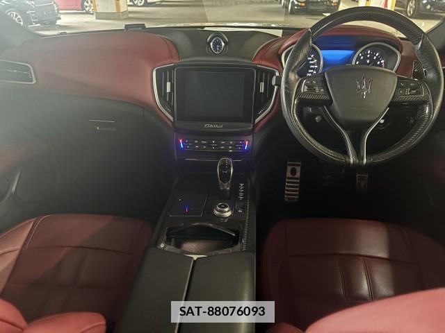 Maserati GHIBLI 2018-03 7813409-2
