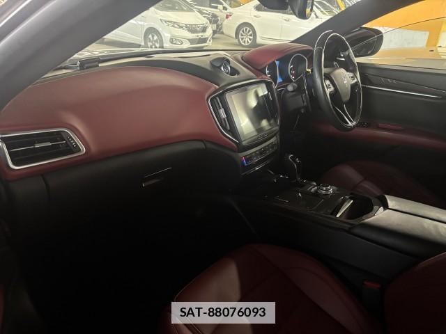 Maserati GHIBLI 2018-03 7813409-6