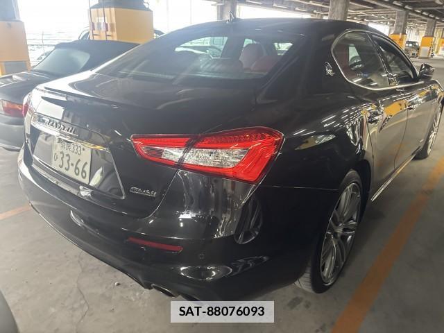 Maserati GHIBLI 2018-03 7813409-8
