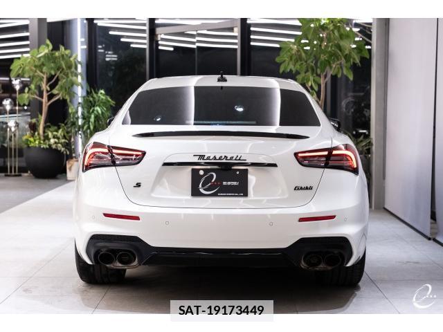 Maserati GHIBLI 2021-06 7814772-9