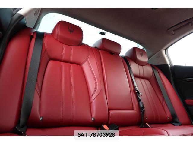 Maserati GHIBLI 2018-07 7818661-14