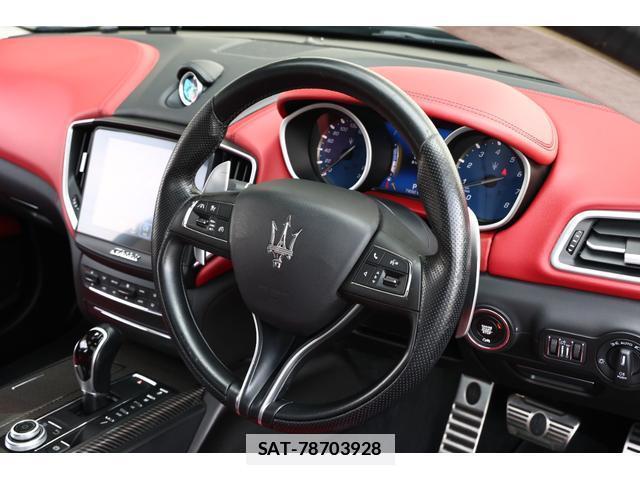 Maserati GHIBLI 2018-07 7818661-5