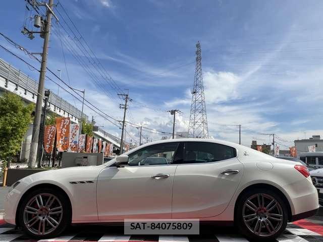 Maserati GHIBLI 2014-10 7820745-6