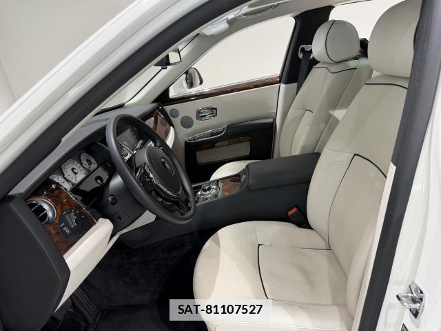 ROLLS-ROYCE GHOST 2012-07 7817705-4