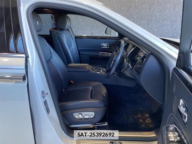 ROLLS-ROYCE GHOST 2016-07 7818705-12
