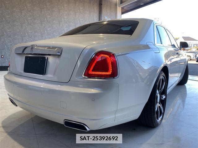 ROLLS-ROYCE GHOST 2016-07 7818705-7