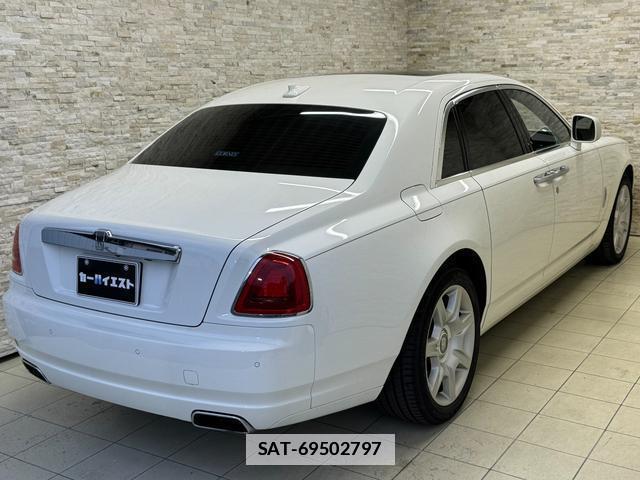 ROLLS-ROYCE GHOST 2011-06 7818922-3