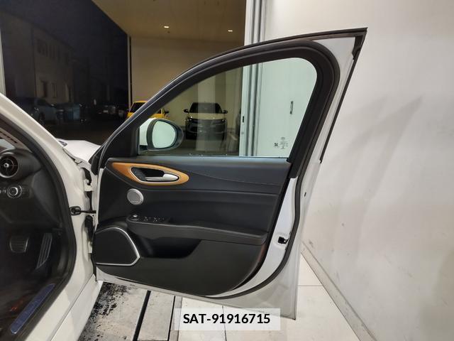 ALFA ROMEO Giulia 2019-10 7812194-12