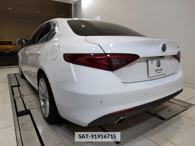 ALFA ROMEO Giulia 2019-10 7812194-5