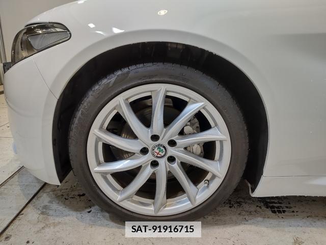 ALFA ROMEO Giulia 2019-10 7812194-8