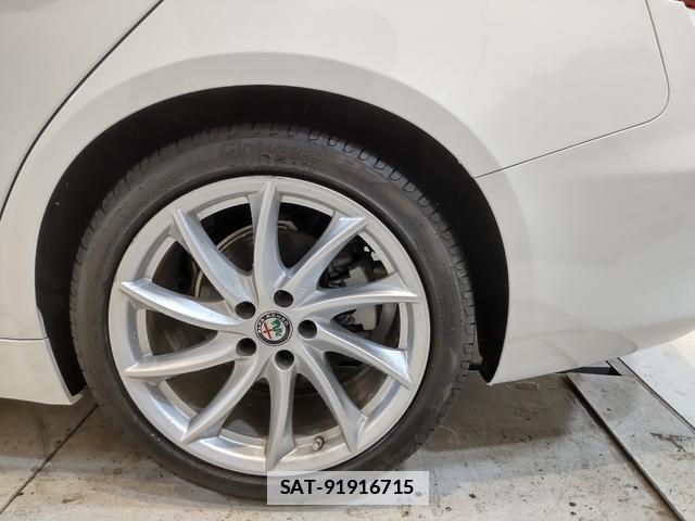 ALFA ROMEO Giulia 2019-10 7812194-9