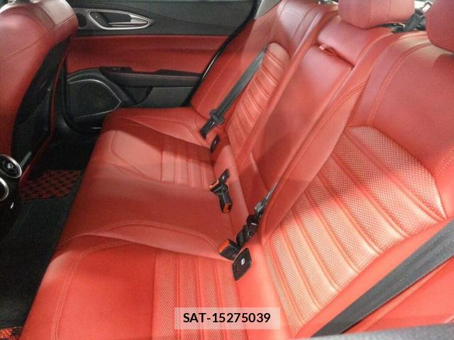 ALFA ROMEO Giulia 2019-06 7814434-3