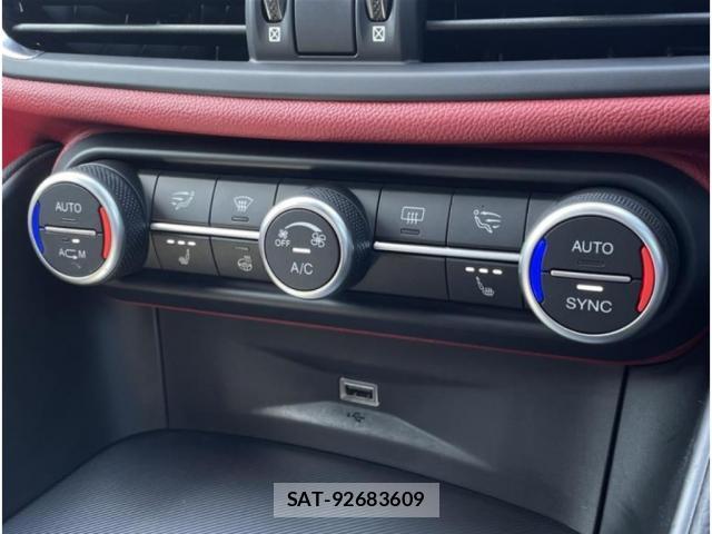 ALFA ROMEO Giulia 2018-06 7816610-7