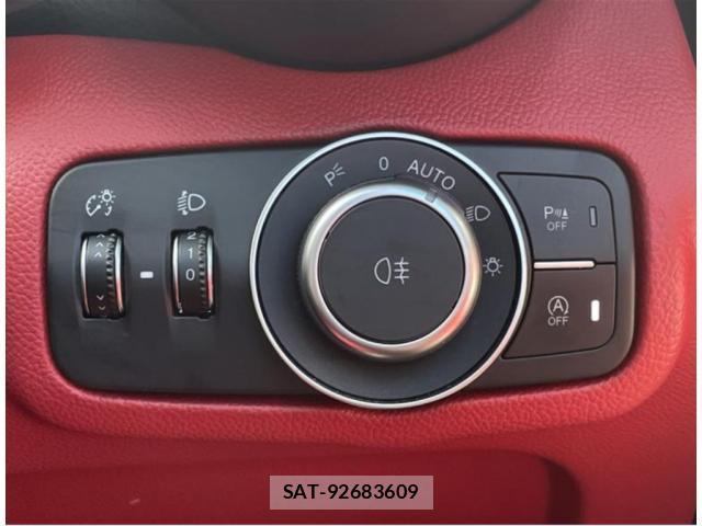 ALFA ROMEO Giulia 2018-06 7816610-8