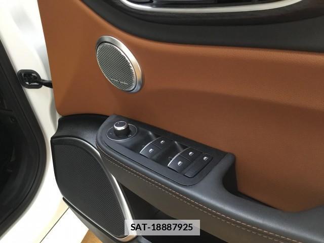ALFA ROMEO Giulia 2021-02 7817810-19