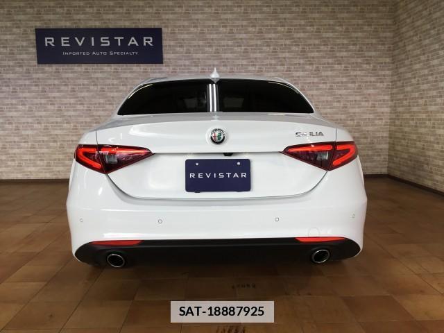 ALFA ROMEO Giulia 2021-02 7817810-3