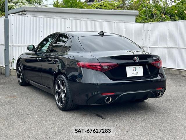 ALFA ROMEO Giulia 2022-03 7823121-12
