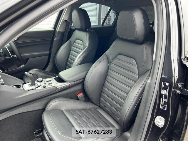 ALFA ROMEO Giulia 2022-03 7823121-16