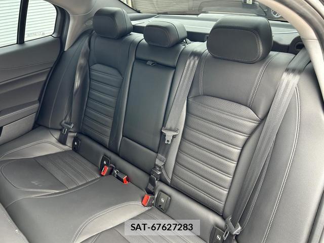 ALFA ROMEO Giulia 2022-03 7823121-17