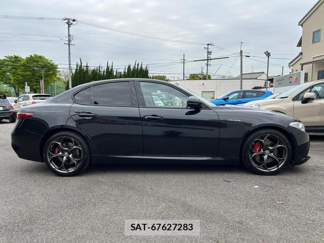 ALFA ROMEO Giulia 2022-03 7823121-7