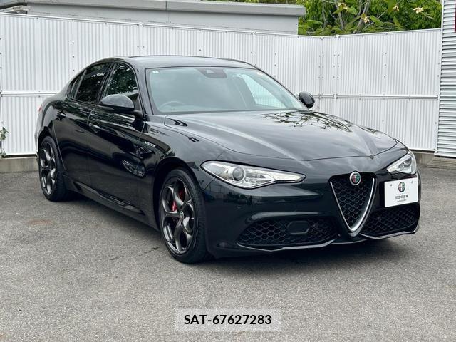 ALFA ROMEO Giulia 2022-03 7823121-9