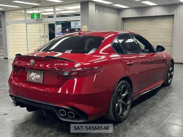 ALFA ROMEO Giulia 2017-09 7823283-14