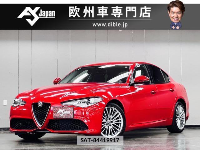 ALFA ROMEO Giulia 2019-06 7823294-0