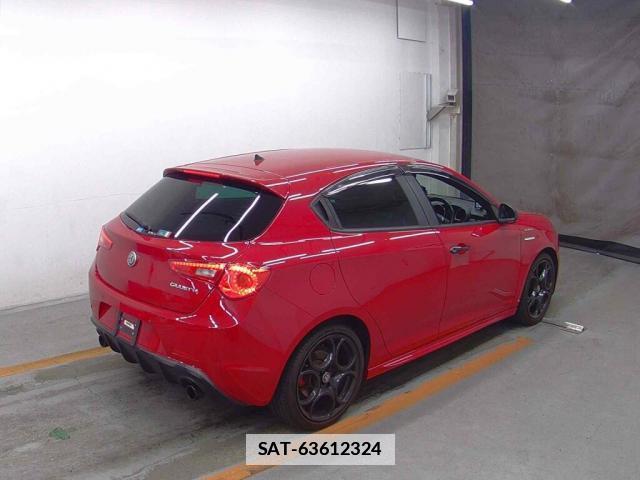 ALFA ROMEO GIULIETTA 2021-06 7811405-1