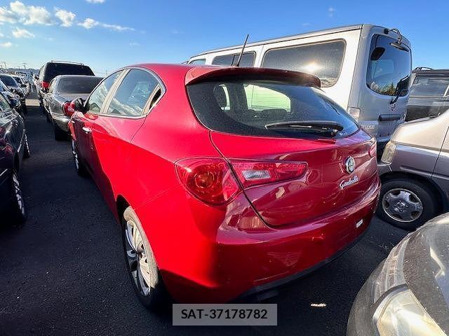 ALFA ROMEO GIULIETTA 2012-09 7813962-1