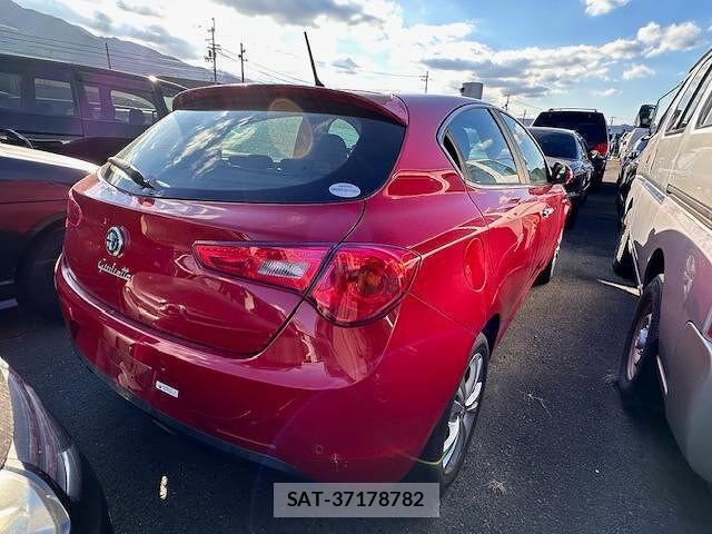 ALFA ROMEO GIULIETTA 2012-09 7813962-4