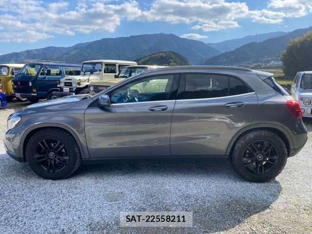 Mercedes Benz GLA-CLASS 2015-03 7812538-12