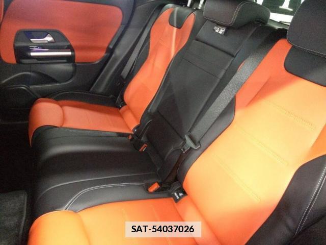 Mercedes Benz GLA-CLASS 2024-11 7816670-3