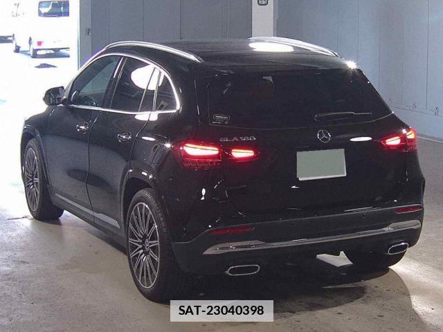 Mercedes Benz GLA-CLASS 2023-11 7816673-1