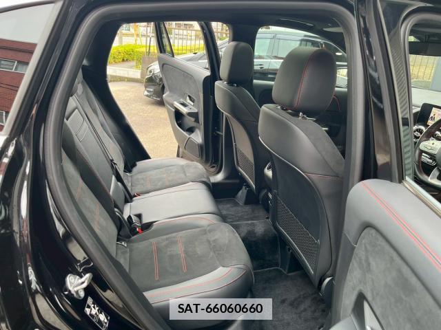 Mercedes Benz GLA-CLASS 2020-07 7820299-17