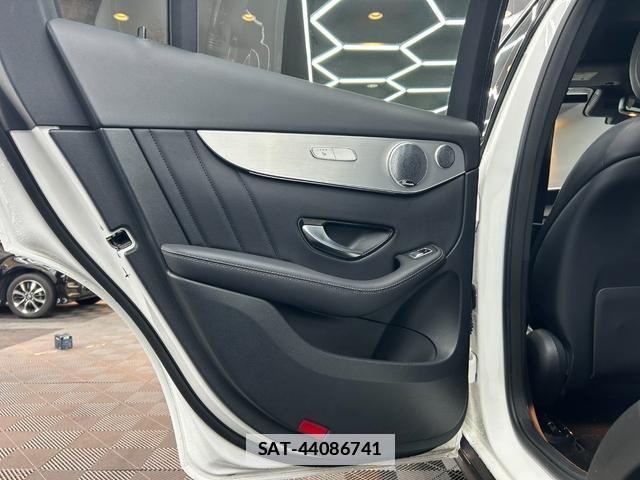 Mercedes Benz GLC-CLASS 2019-01 7816894-2