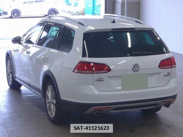 VolksWagen GOLF ALLTRACK 2018-06 7815080-1